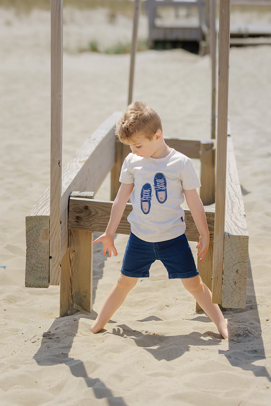 Sneaker T-Shirt - Image 2